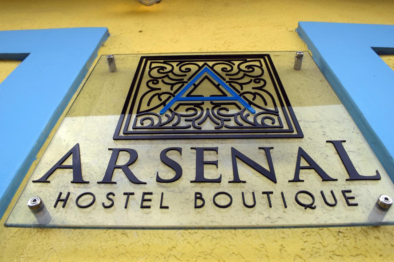 El Arsenal Boutique *