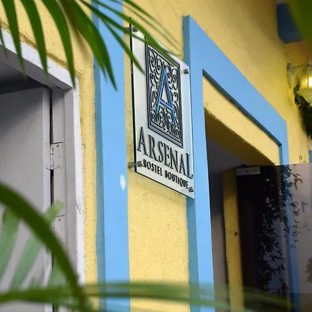 El Arsenal Boutique Hostal *