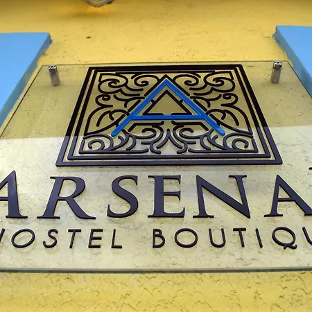 El Arsenal Boutique *